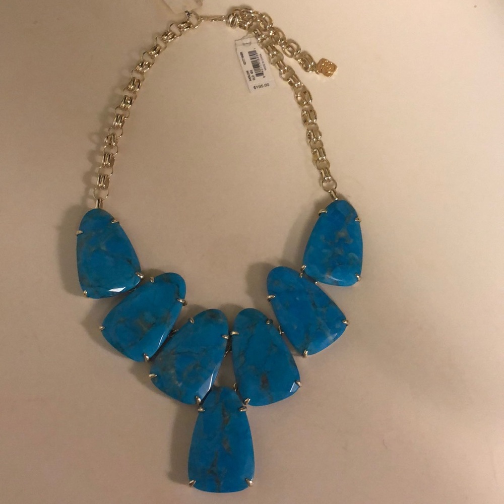Gorgeous Kendra Scott Harlow necklace! 💙💙💙